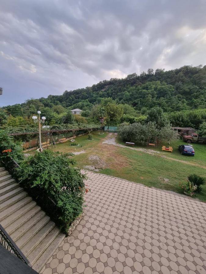 Guesthouse At Oleg'S Zolotoy Bereg Gudauta Esterno foto