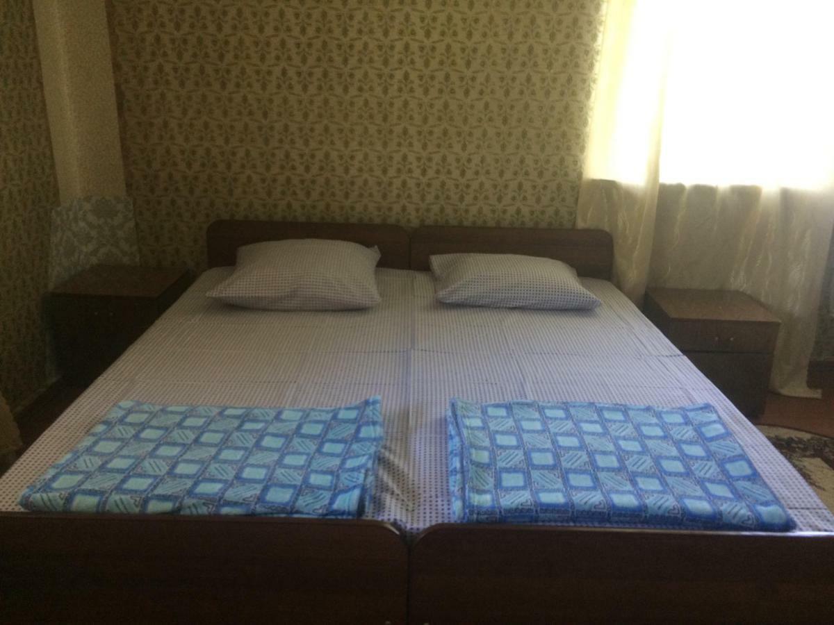 Guesthouse At Oleg'S Zolotoy Bereg Gudauta Esterno foto